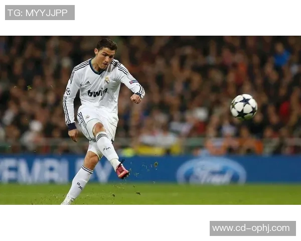 掌握足球电梯球技巧提升射门精准度与比赛表现的全面指南